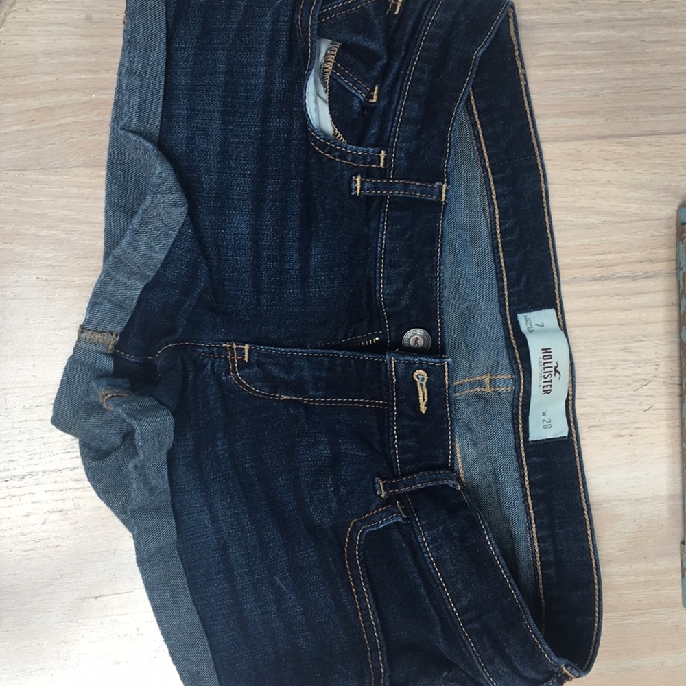 Hollister cute dark wash shorts great shape